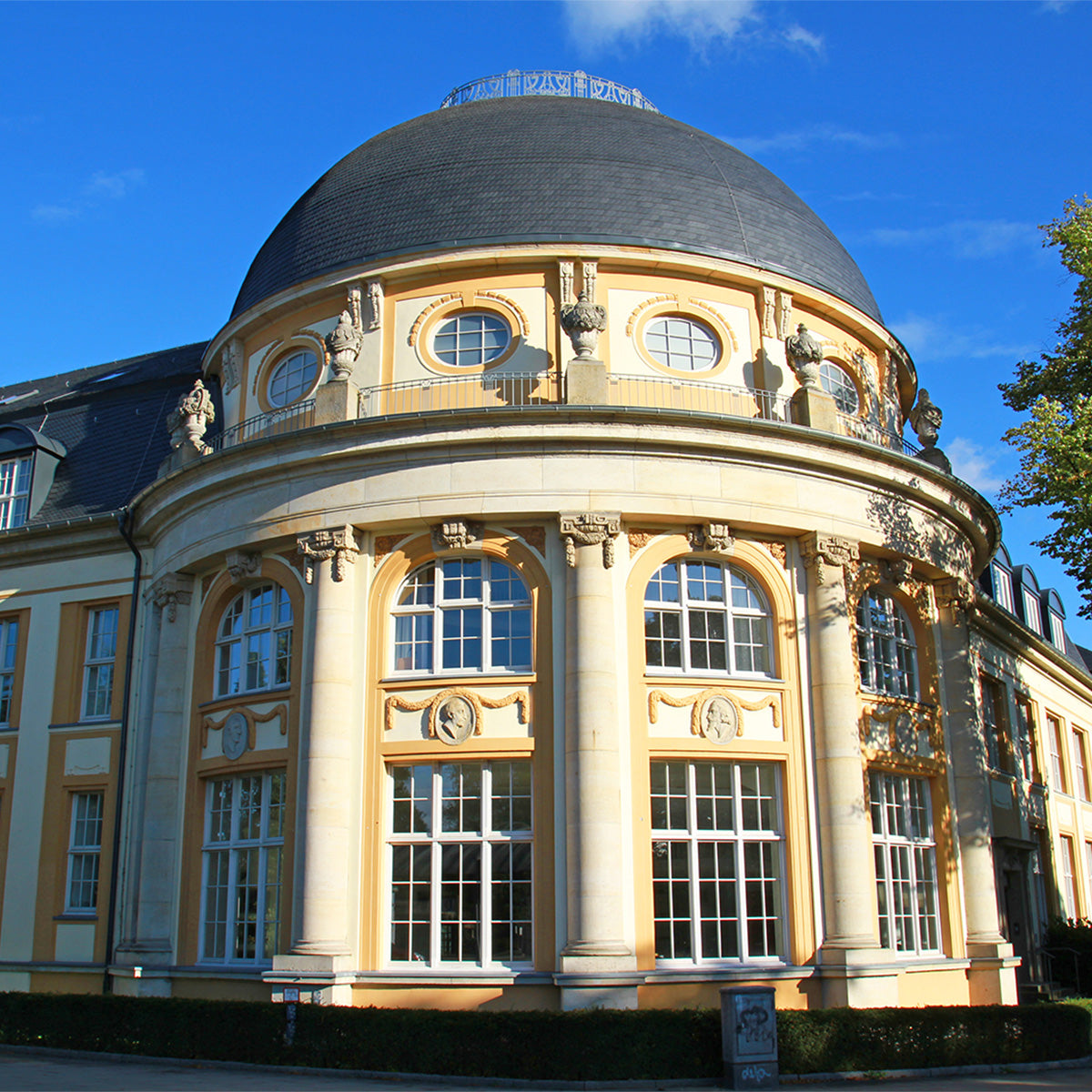 Aussenansicht der Rotunde der Bucerius Law School in Hamburg