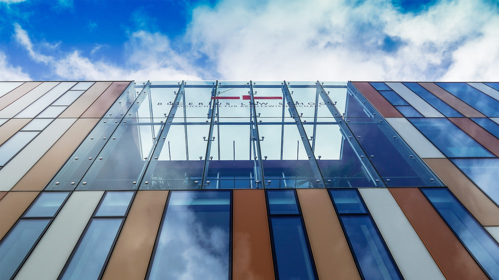 Aussenansicht der Bibliothek der Bucerius Law School in Hamburg